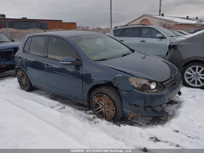 VOLKSWAGEN GOLF 2010