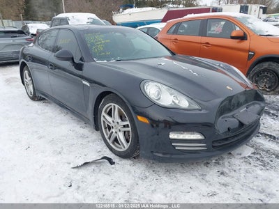 PORSCHE PANAMERA 2011