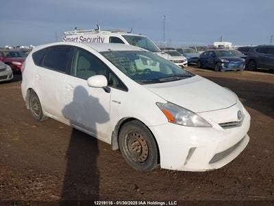TOYOTA PRIUS V 2014