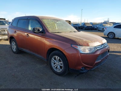 MITSUBISHI OUTLANDER 2014