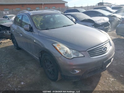 INFINITI JOURNEY 2010