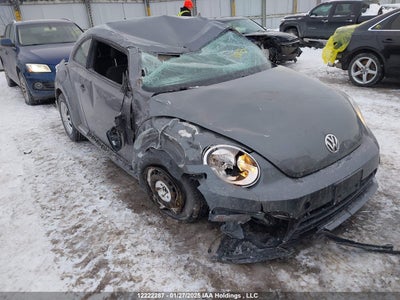 VOLKSWAGEN BEETLE 2017