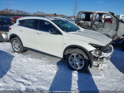 INFINITI QX30 2017