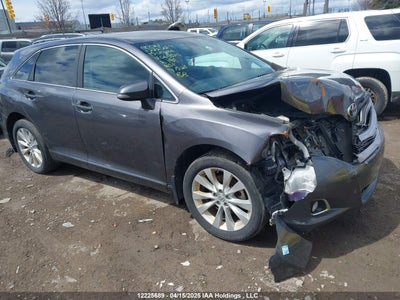 TOYOTA VENZA 2015