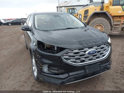 FORD TITAN 2023