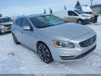 VOLVO V60 2015