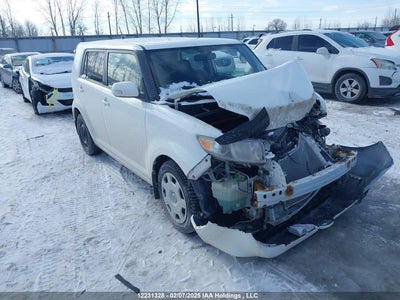 SCION SCION XB 2014