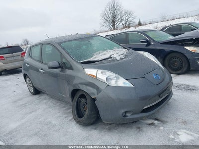 NISSAN LEAF 2017