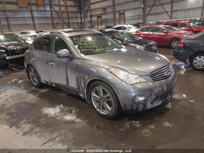 INFINITI JOURNEY 2014