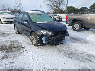 VOLKSWAGEN GOLF WAGON 2010