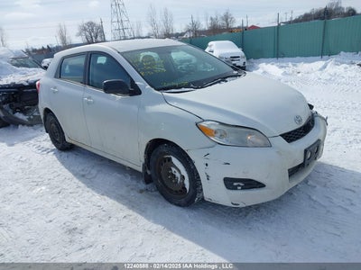 TOYOTA MATRIX 2011