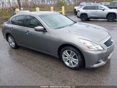 INFINITI G37 2013