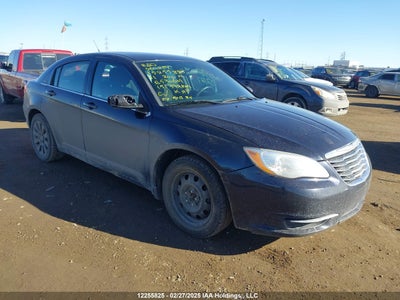 CHRYSLER 200 2011