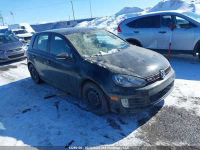 VOLKSWAGEN GOLF GTI 2011