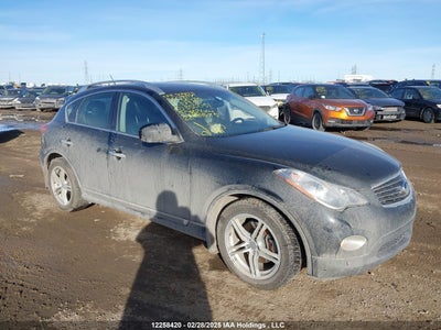 INFINITI JOURNEY 2011