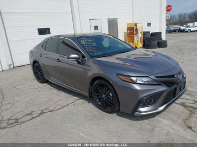 TOYOTA CAMRY 2024