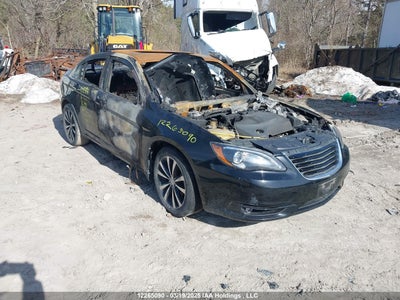 CHRYSLER 200 2012