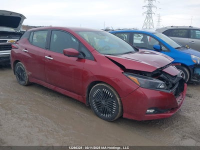 NISSAN LEAF 2023