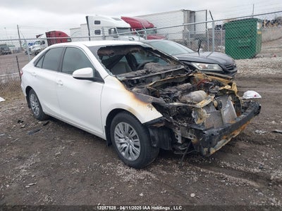 TOYOTA CAMRY 2015