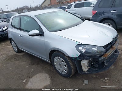 VOLKSWAGEN GOLF 2010
