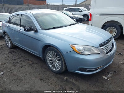 CHRYSLER 200 2013