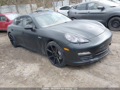 PORSCHE PANAMERA 2012