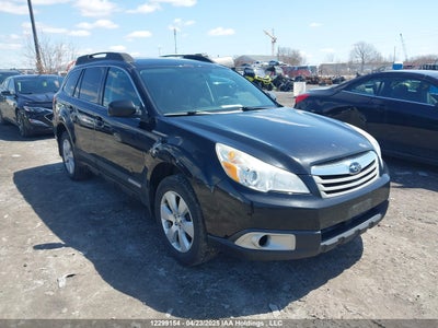 SUBARU OUTBACK 2012