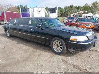 LINCOLN TOWN CAR 2006