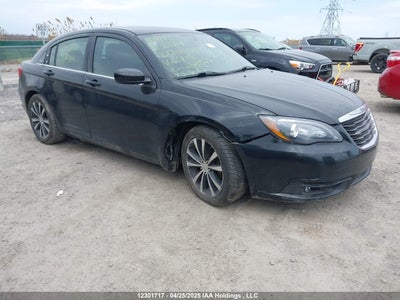 CHRYSLER 200 2013