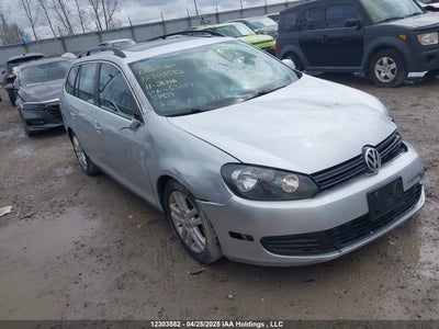 VOLKSWAGEN GOLF WAGON 2011