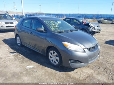 TOYOTA MATRIX 2010