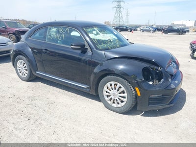 VOLKSWAGEN BEETLE 2017