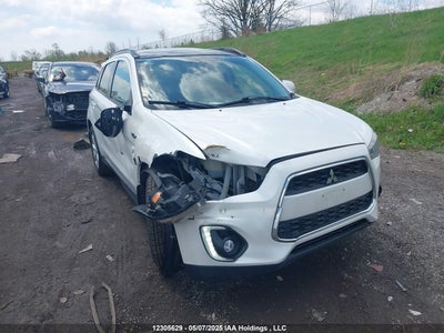 MITSUBISHI RVR 2015