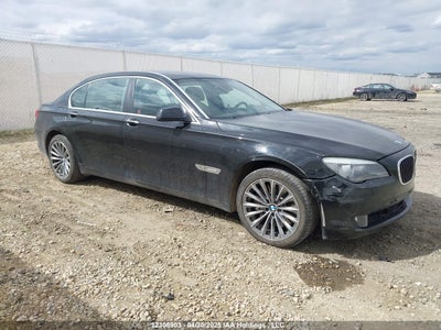 BMW 750 2012