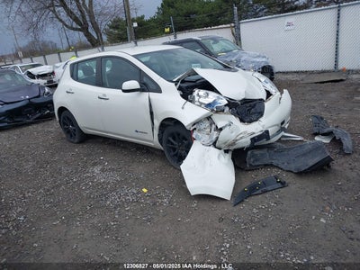 NISSAN LEAF 2015