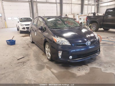 TOYOTA PRIUS 2014