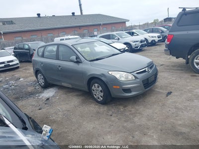 HYUNDAI ELANTRA TOURING 2011
