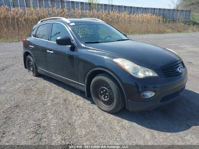 INFINITI JOURNEY 2010