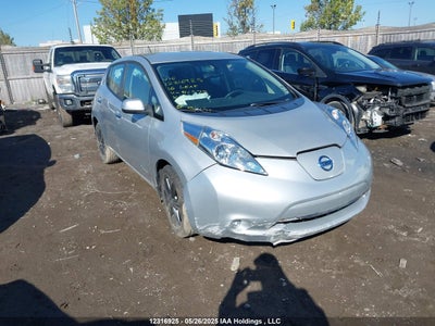 NISSAN LEAF 2016