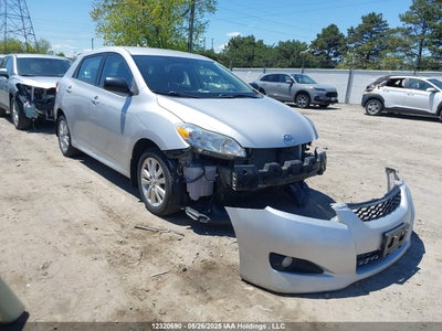 TOYOTA MATRIX 2010