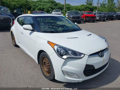 HYUNDAI VELOSTER 2015