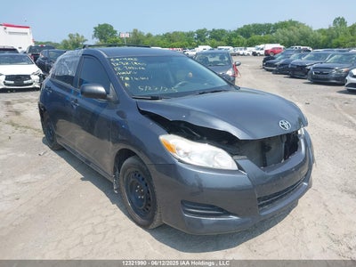 TOYOTA MATRIX 2012