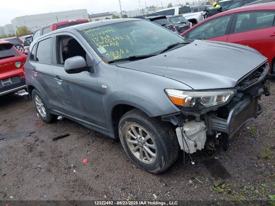 MITSUBISHI RVR 2013