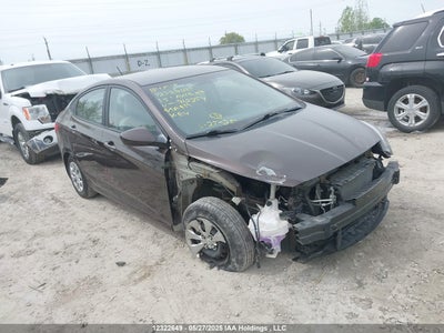 HYUNDAI ACCENT 2015