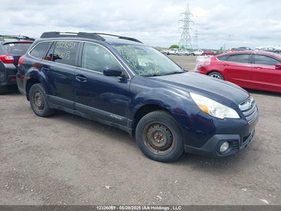 SUBARU OUTBACK 2013