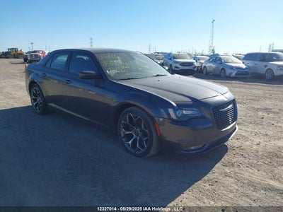 CHRYSLER 300 2017