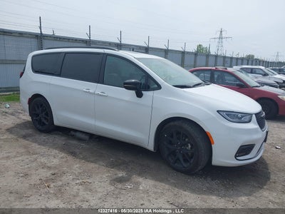 CHRYSLER PACIFICA 2025