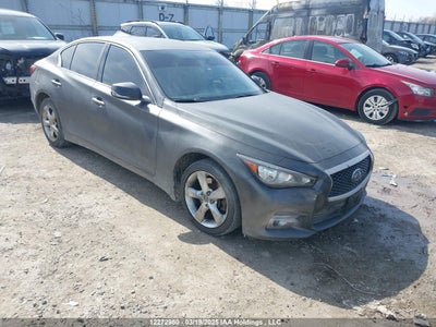 INFINITI Q50 2015
