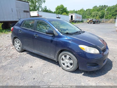 TOYOTA MATRIX 2010
