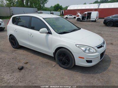 HYUNDAI ELANTRA TOURING 2011